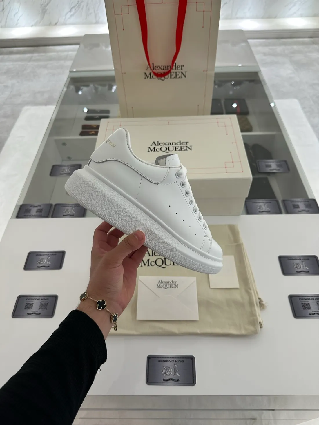Alexander McQueen en Designo King